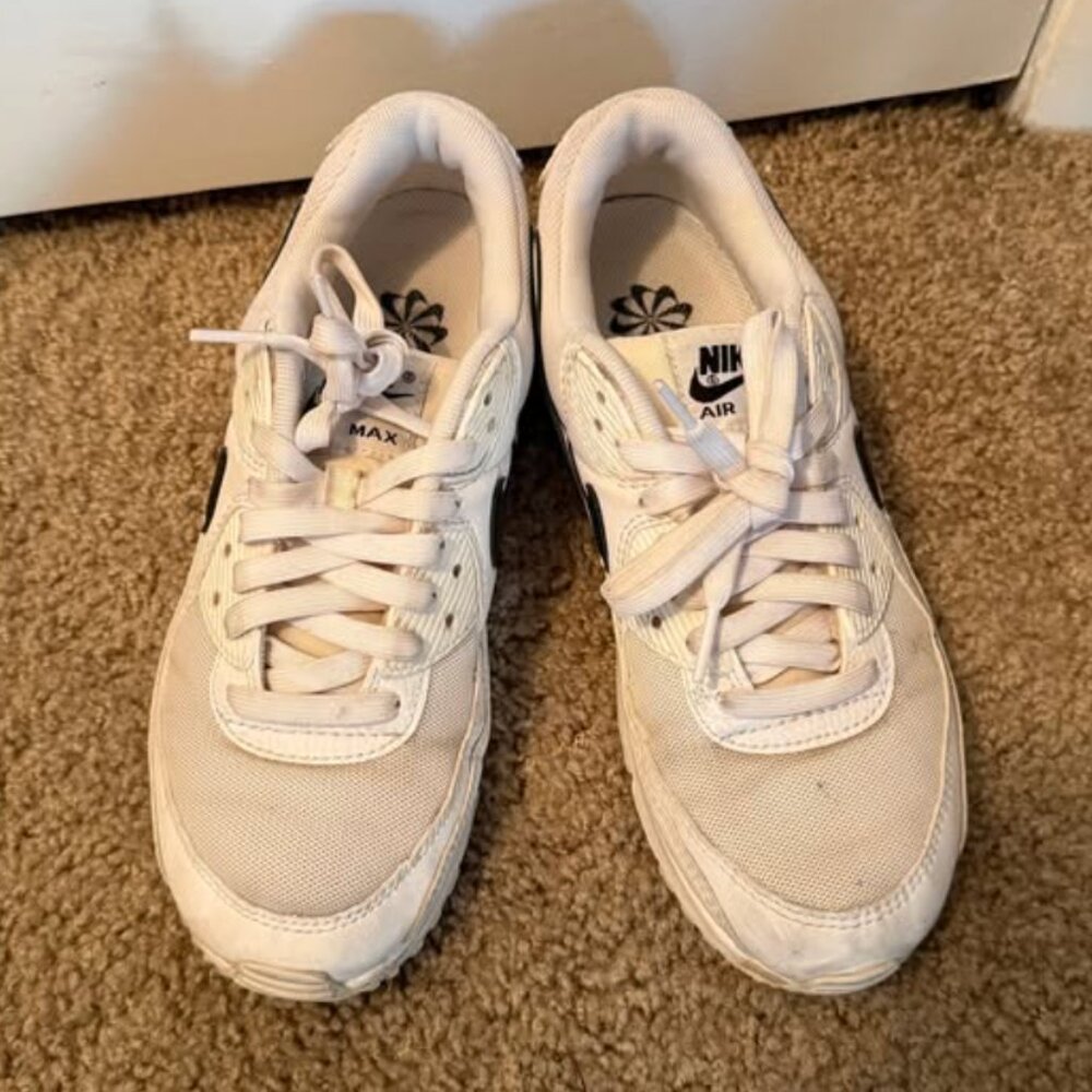 Nike Air Max 90 White/Black Sneakers – Size 7 Women